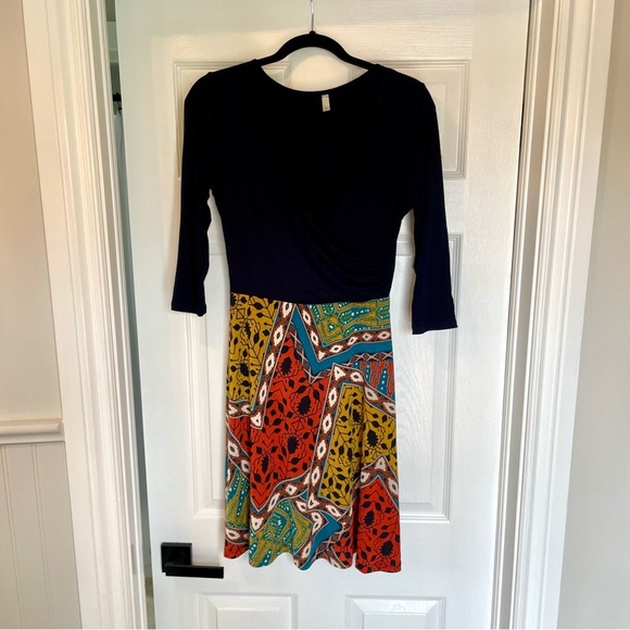 Gilli Navy and Red A-Line Dress with 3/4 Sleeves - Picture 1 of 8